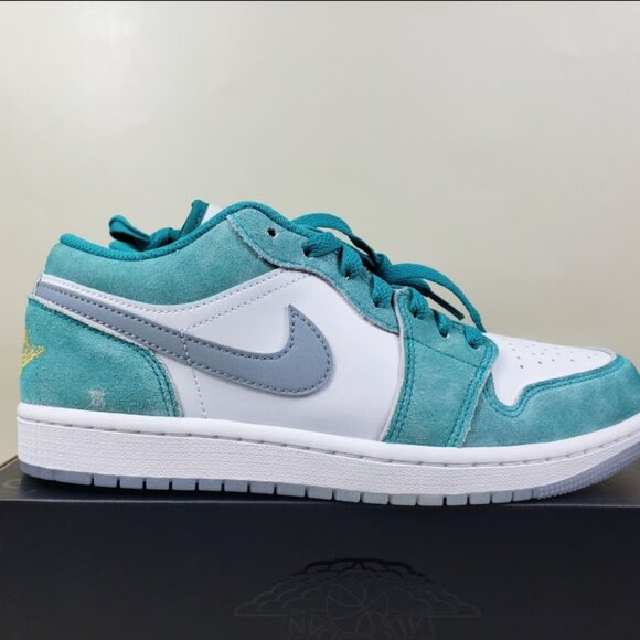 Air Jordan 1 Low SE New Emerald Mens Size 8.5 DN3705-301 Air Jordan 1 Low SE New Emerald Mens Size 8.5 DN3705-301